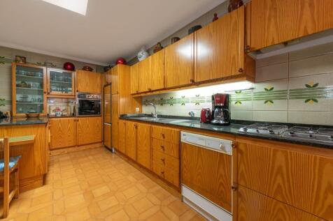 Kitchen (2)