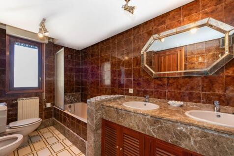 Bathroom (2)