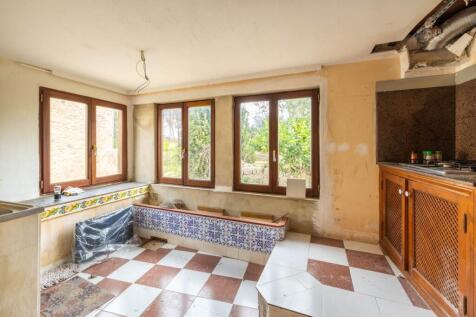 Kitchen (2)