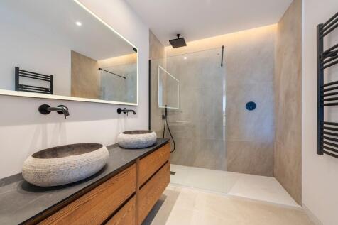 Bathroom (3)
