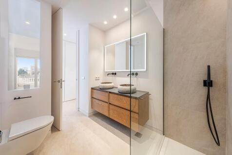 Bathroom (4)