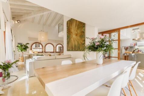 Dining (1)