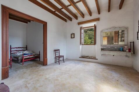 Interior (4)