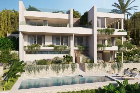 Exterior and Pool
