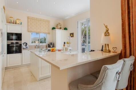 Kitchen (1)