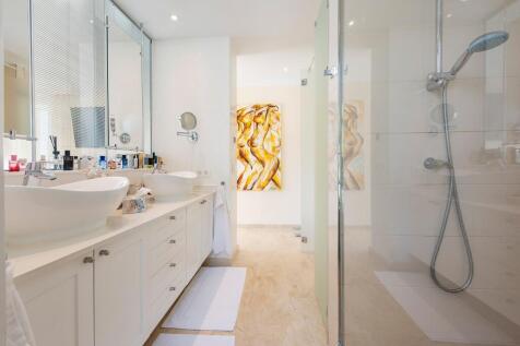 Bathroom (2)