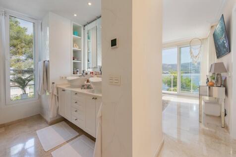 Bathroom (1)