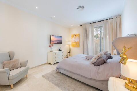 Bedroom (5)