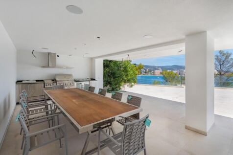 Summer Kitchen