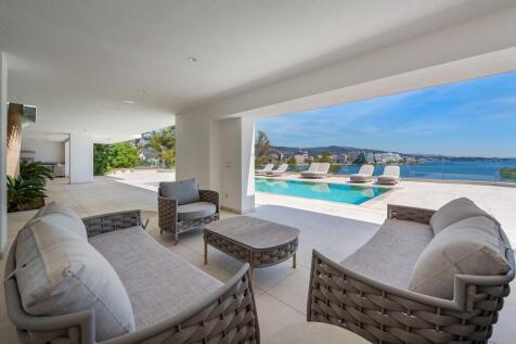 Covered Terrace