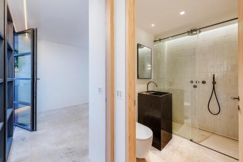 Bathroom (5)