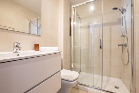 Bathroom (4)