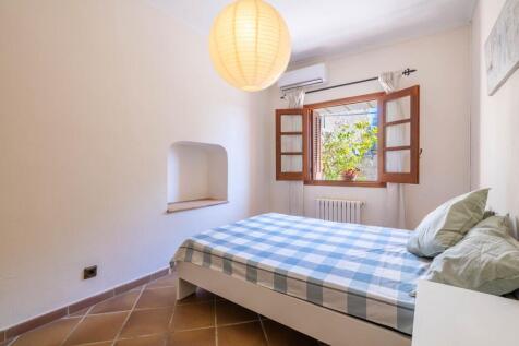 Bedroom (2)