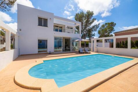 Exterior and Pool (2
