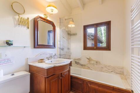 Bathroom (2)