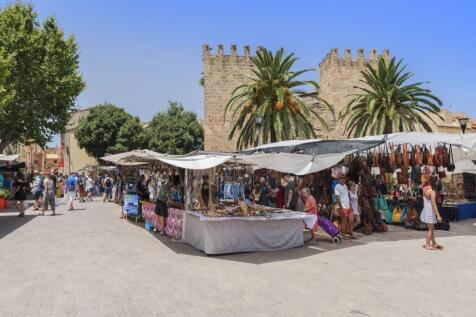Alcudia Market 01