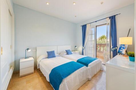 Bedroom (3)