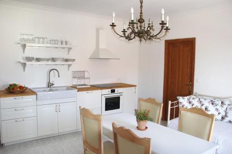 Guest kitchen