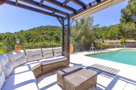 pool area