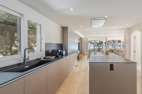 Kitchen (2)
