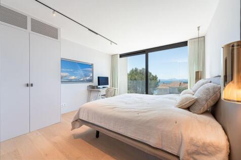 Bedroom (2)