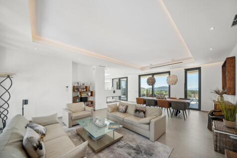 Living room (2)