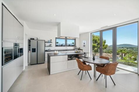Kitchen (2)