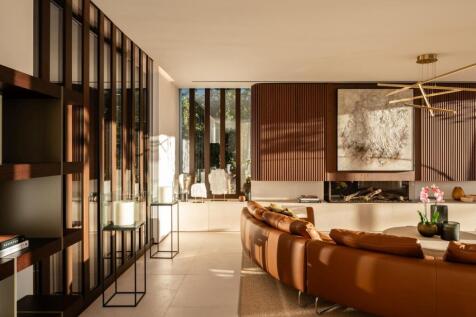 Living (4)
