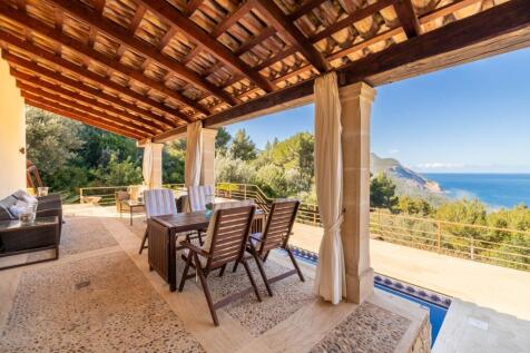 Covered Terrace