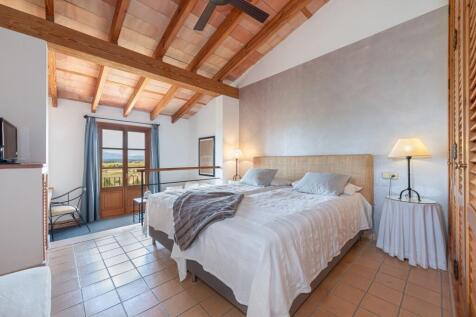 Bedroom (9)