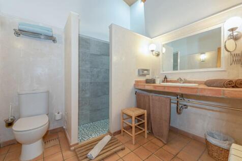 Bathroom (6)