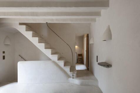 Interior (1)