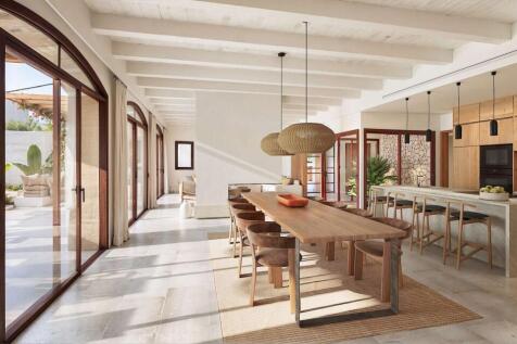 Dining (3)