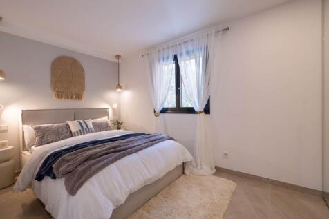 Bedroom (1)