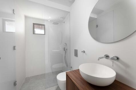 bathroom (2)