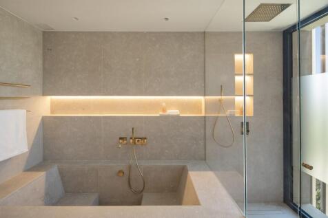bathroom (2)