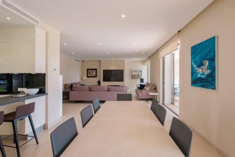Hall (3)
