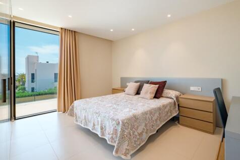 Bedroom (6)