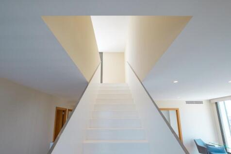 Hall (7)