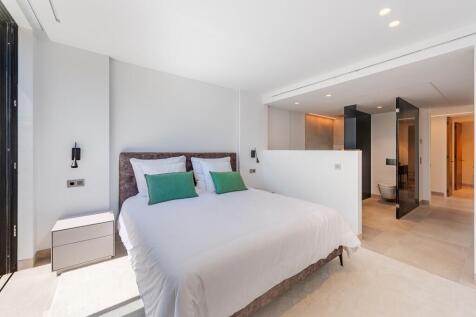 Bedroom (2)