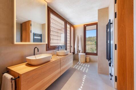 Bathroom (1)