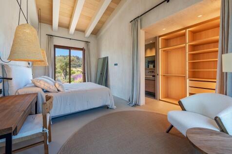 Bedroom (11)