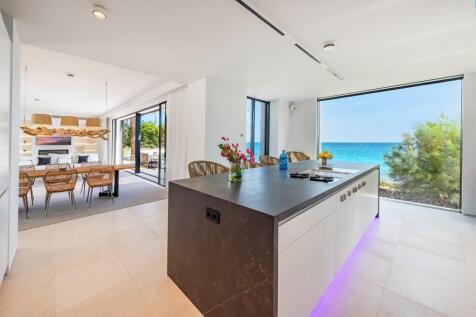 Kitchen (2)