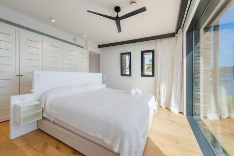 Bedroom (4)