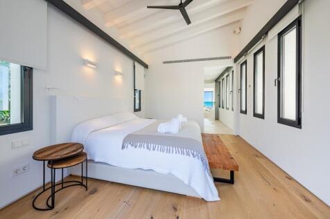 Bedroom (2)
