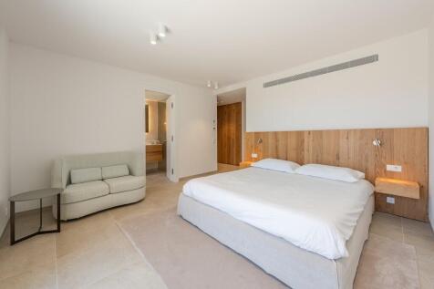 Bedroom (6)