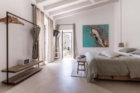 12-room