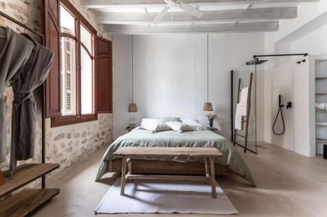 21-bedroom