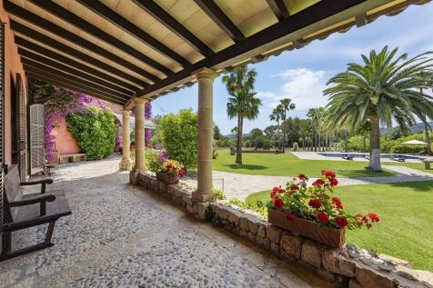 Covered Terrace