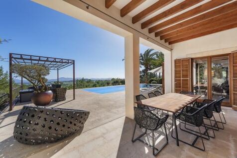 Covered Terrace
